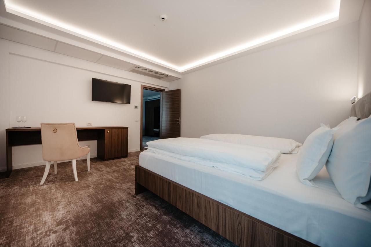 Hotel Ariata Scheia Buitenkant foto