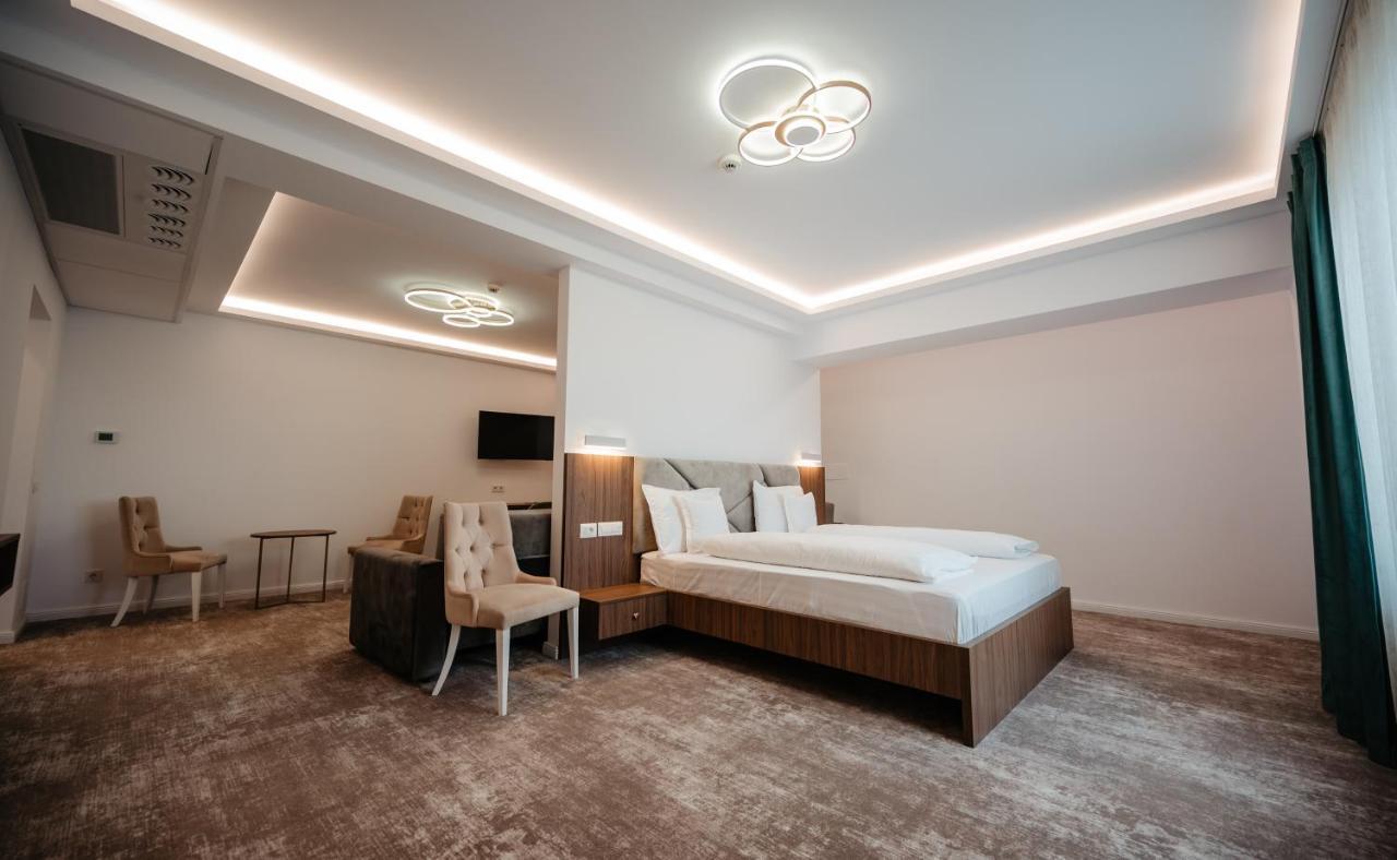 Hotel Ariata Scheia Buitenkant foto