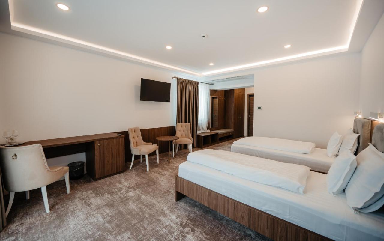 Hotel Ariata Scheia Buitenkant foto