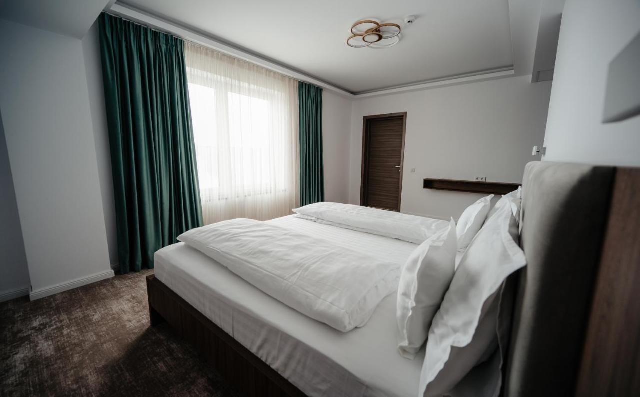 Hotel Ariata Scheia Buitenkant foto
